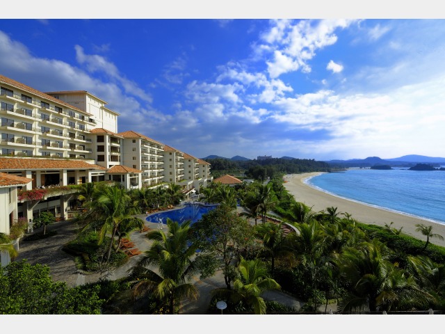 【極美品】ザ・テラスホテルズ 置時計 シルバー 沖縄 ブセナテラス 極美品】ザ・テラスホテルズ 置時計 シルバー 沖縄 ブセナテラス