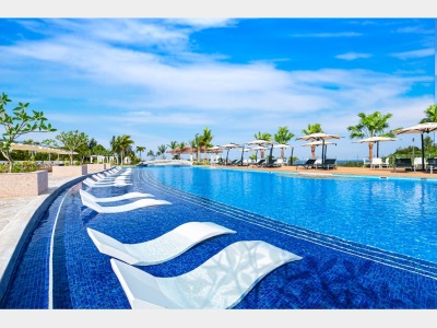 ガーデンプール