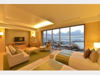 �W���j�A�X�C�[�g