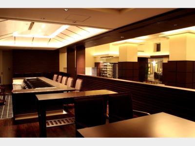 メインダイニング「泉河（しんか）」※鉄板焼き