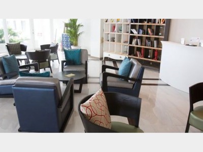 ロビーラウンジ