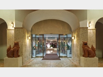 ホテルエントランス