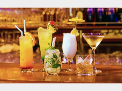 ラウンジバー｜ロベルトソン