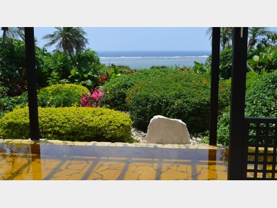 シギラ黄金温泉｜展望風呂（車で2分、無料送迎有り）