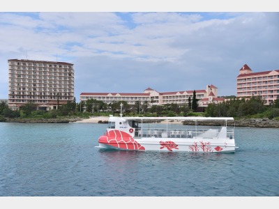 水中観光船「シースカイ」