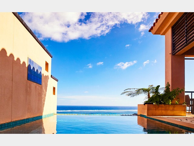 �v�[�����B�����O�[���X�C�[�g