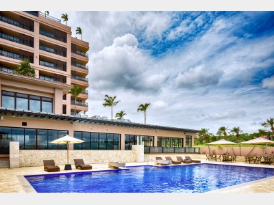 ホテル棟・外観