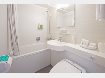 エコノミーツイン（ユニットバス／客室一例）