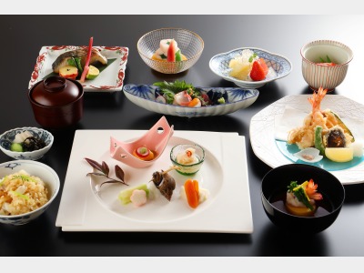 吉祥 来間島店（日本食レストラン）スーペリアコースの一例