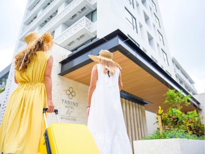 ホテルエントランス