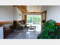 ���r���O