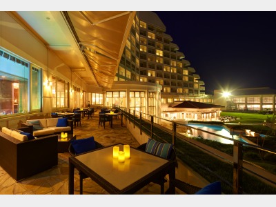 ラウンジ＆バー　トピックステラス