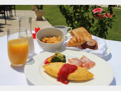 朝食イメージ　ルームサービス　アメリカンブレックファースト