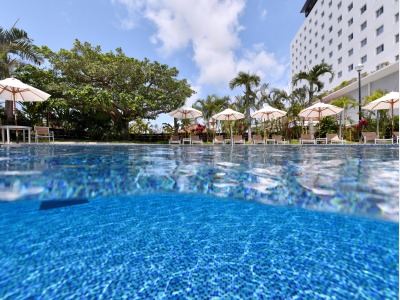 【ガーデンプール／屋外】※季節営業（4月～10月）