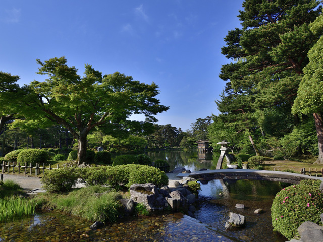 GPS音声ガイド「兼六園おともたび」