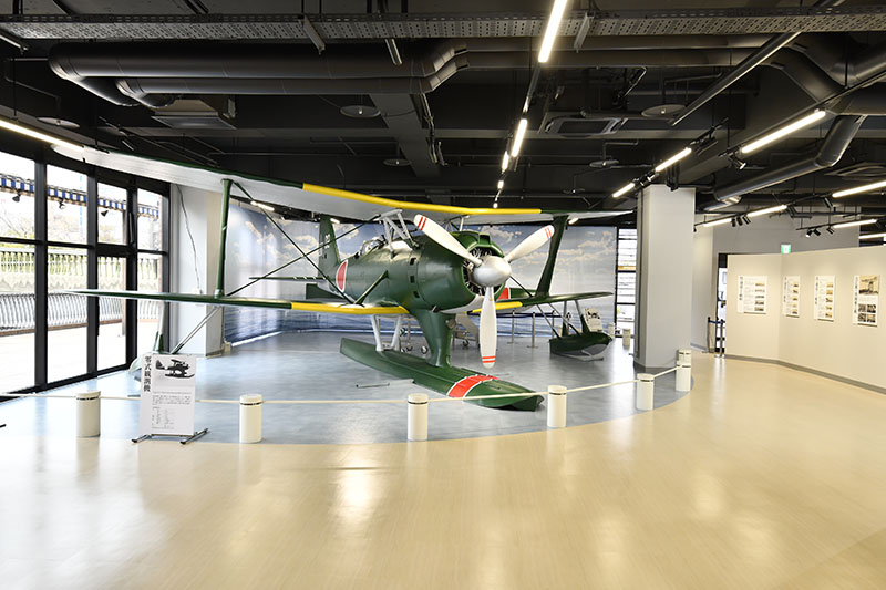 大和ミュージアムサテライト（零式観測機実物大模型）