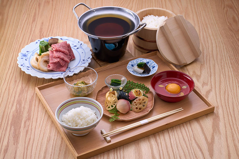 能登牛すき焼き御膳一例