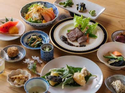 1人前（肉料理）イメージ※肉料理または魚料理を当日選びいただけます。