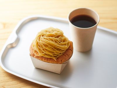 焼きたてたねやカステラ 新栗モンブランとソフトドリンクのセット(1人前イメージ)