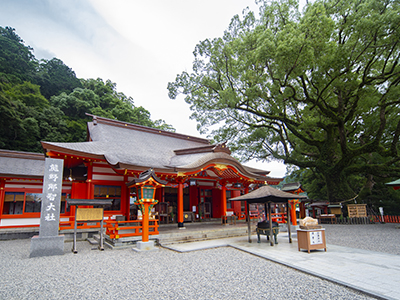「本宮」「新宮」「那智」の３つの聖地をめぐる<br>世界遺産熊野三山　日帰り