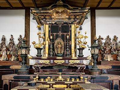 深秋の三井寺「夜間特別貸切拝観」と京都・湖東三山紅葉名所巡り　2日間