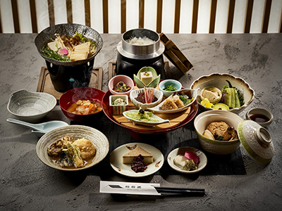 【2025年11月】永平寺で坐す、朝に祈る—禅の旅<br>「永平寺 親禅の宿 柏樹關」宿泊と貸切タクシーでめぐる、心を整える2日間