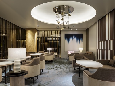 【2026年3月西の日】東寺夜桜ライトアップ<br>～リーガロイヤルホテル京都のラウンジで楽しむ春のスイーツとともに～　日帰り