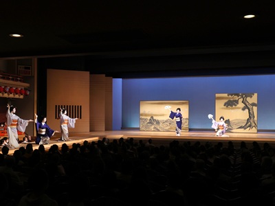 【2026年4月西の日】初夏の古都を彩る「都の賑い」1等席から鑑賞　日帰り