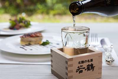 【2026年4月西の日】ご好評につき再登場！富山・ジャパニーズウイスキー三郎丸蒸留所見学ツアー＆ 竈flamme炭三郎スペシャルナイト　＜日帰り＞