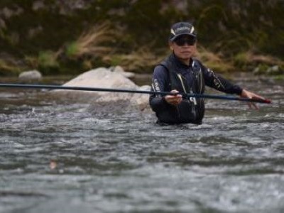 SHIMANO鮎インストラクター 小沢 聡がレクチャー　長良川鮎釣りツアー　2日間