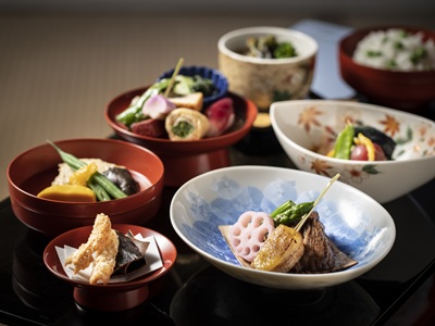 【2026年10月西の日】12年に一度しか開かない舎利殿を特別公開<br>御寺「泉涌寺」800年御遠忌 特別拝観 日帰り