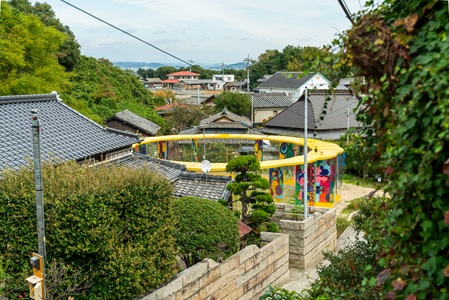 【2026年10月西の日】日本のエーゲ海といわれる美しい港町「牛窓」と岡山市唯一の有人島「犬島」で アートに触れる 日帰り