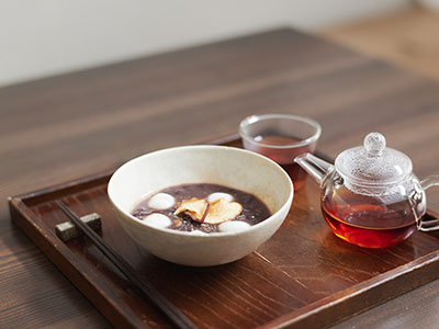 ＜うめぞのＣＡＦＥ＆ＧＡＬＬＥＲＹ＞ <br>「体温まる和漢甘味セット」（京都・烏丸）