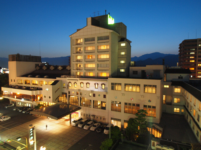 湯田温泉ユウベルホテル松政