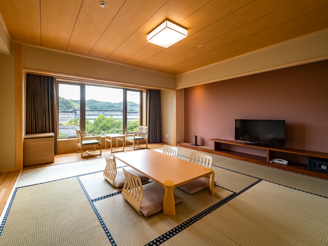 高知城下の天然温泉 三翠園