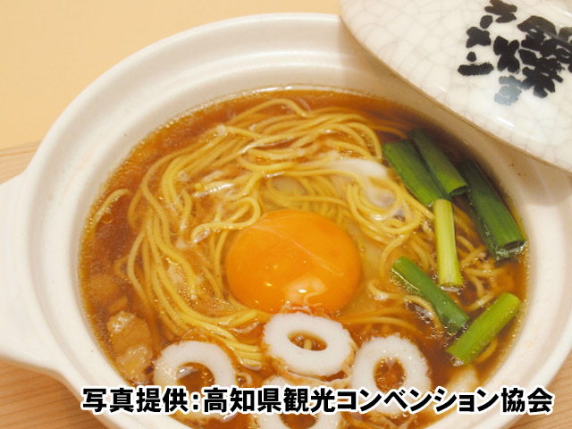 鍋焼きラーメン