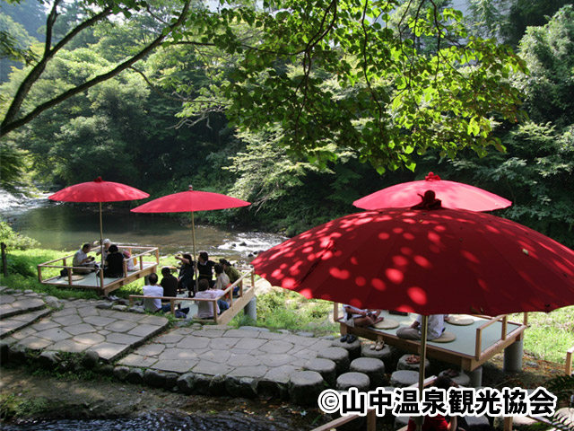 鶴仙渓川床