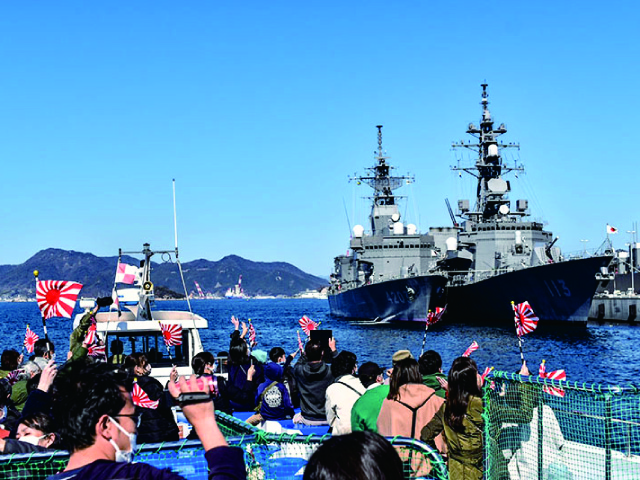 呉湾艦船巡りイメージ