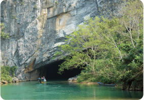 フォンニャ洞窟
