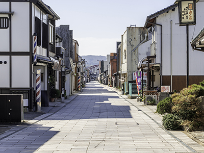 三次