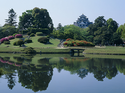 岡山城（烏城）