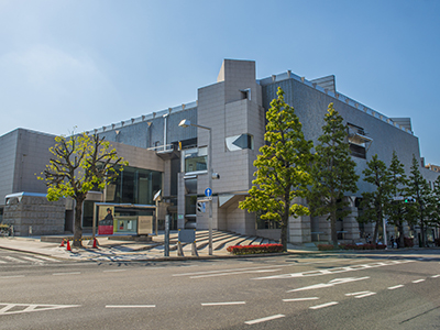 岡山県立美術館