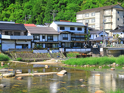 三朝温泉