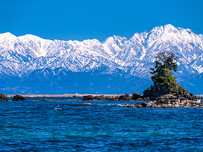 雨晴海岸（富山県）