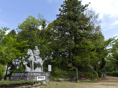 三木