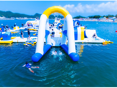 海上アスレチック「AQuaLooP Marine Adventure Shirahama」