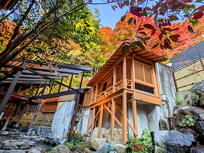 依山楼岩崎