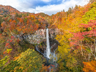 華厳の滝の紅葉