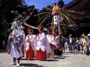 花まつり（出羽三山神社例祭）