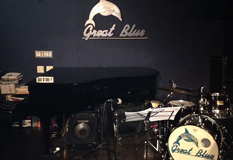 Live House GREAT BLUE